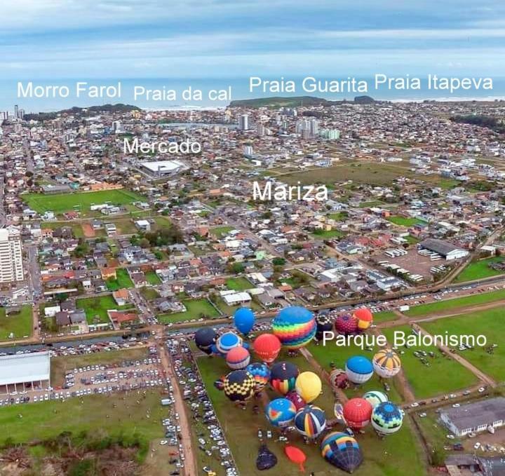 Kitnet K1 Em Torres-Rs - Na Mais Bela Praia Gaucha - Cozinha - Banheiro - Ar Condicionado - Smart Tv 32' - Wi-Fi - Anfitria Superhost No Bnb Exterior foto